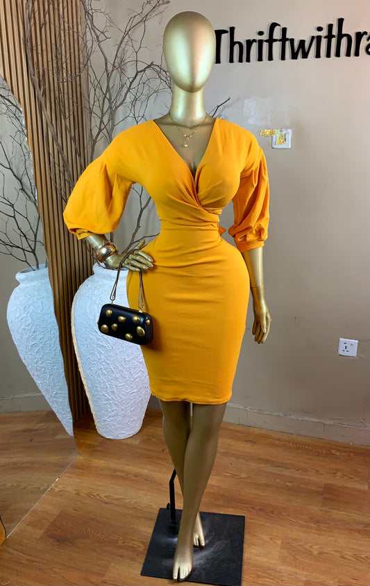 BOLU3 SIZE10 Length38 Yellow corporate dress Stained