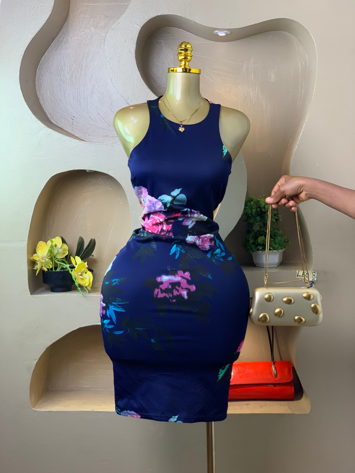 LEO008 FLORAL DRESS SIZE8 Length40