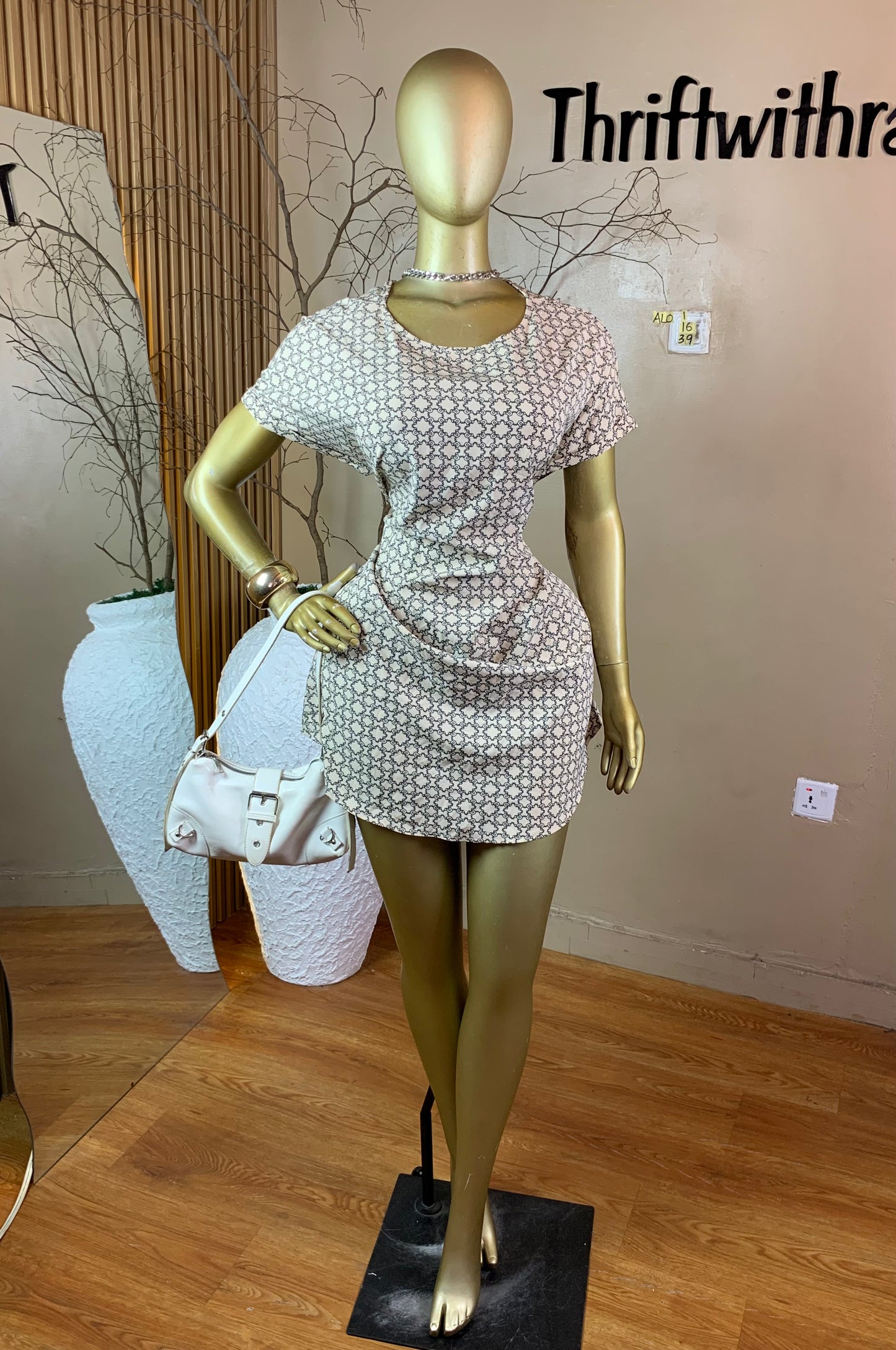 SIZE16 ALO1 Length39