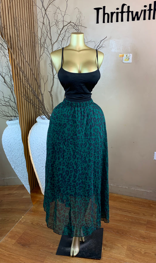 TADE6 SIZE20 Length38 Skirt only