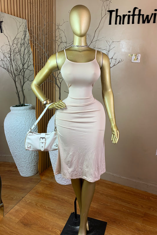 ZEE31 CREAM DRESS SIZE8 Length46