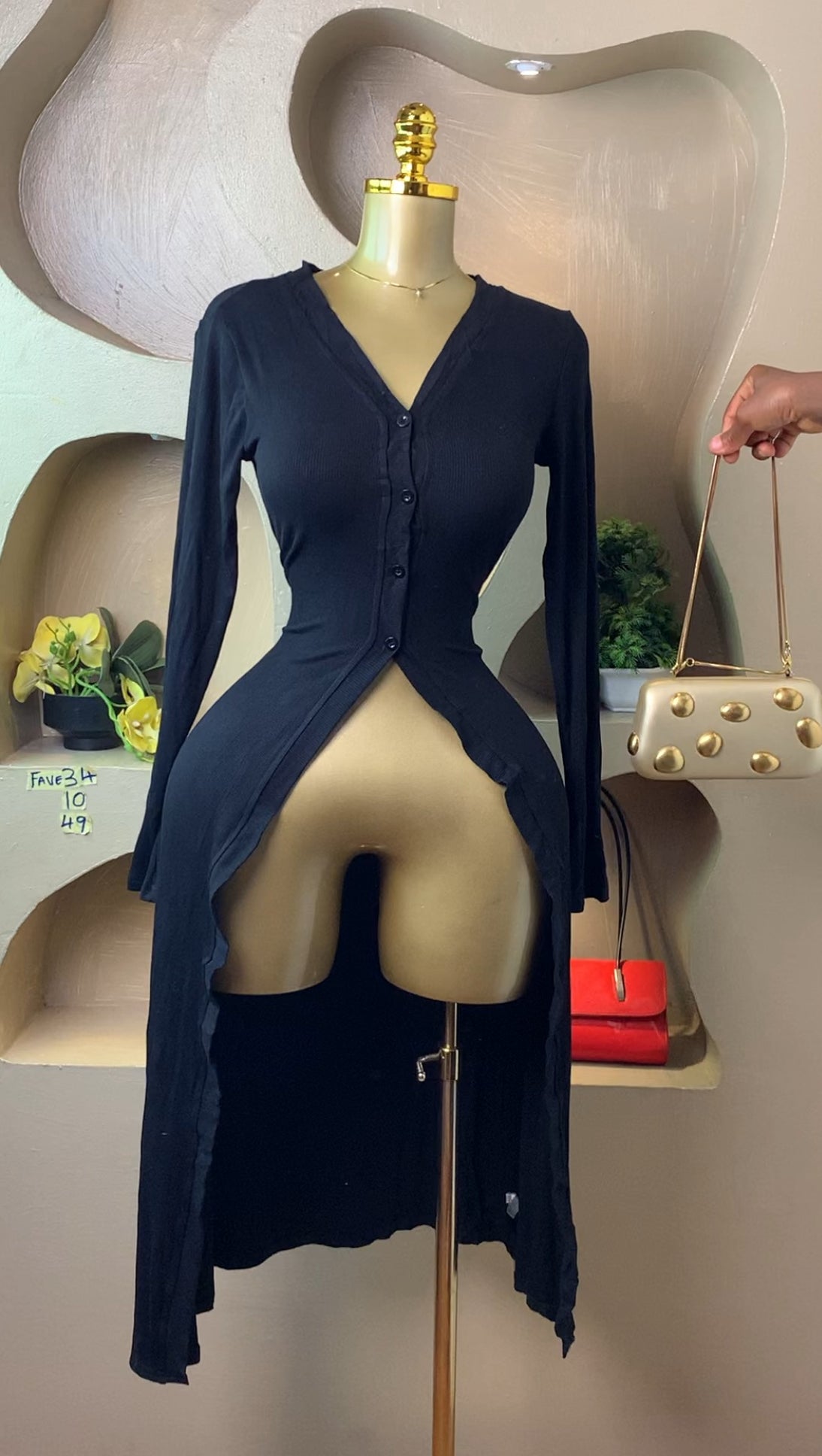 FAVE34 BLACK DRESS SIZE10 Length49