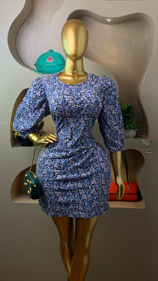 SIZE16 BEE118 Length40 (floral)