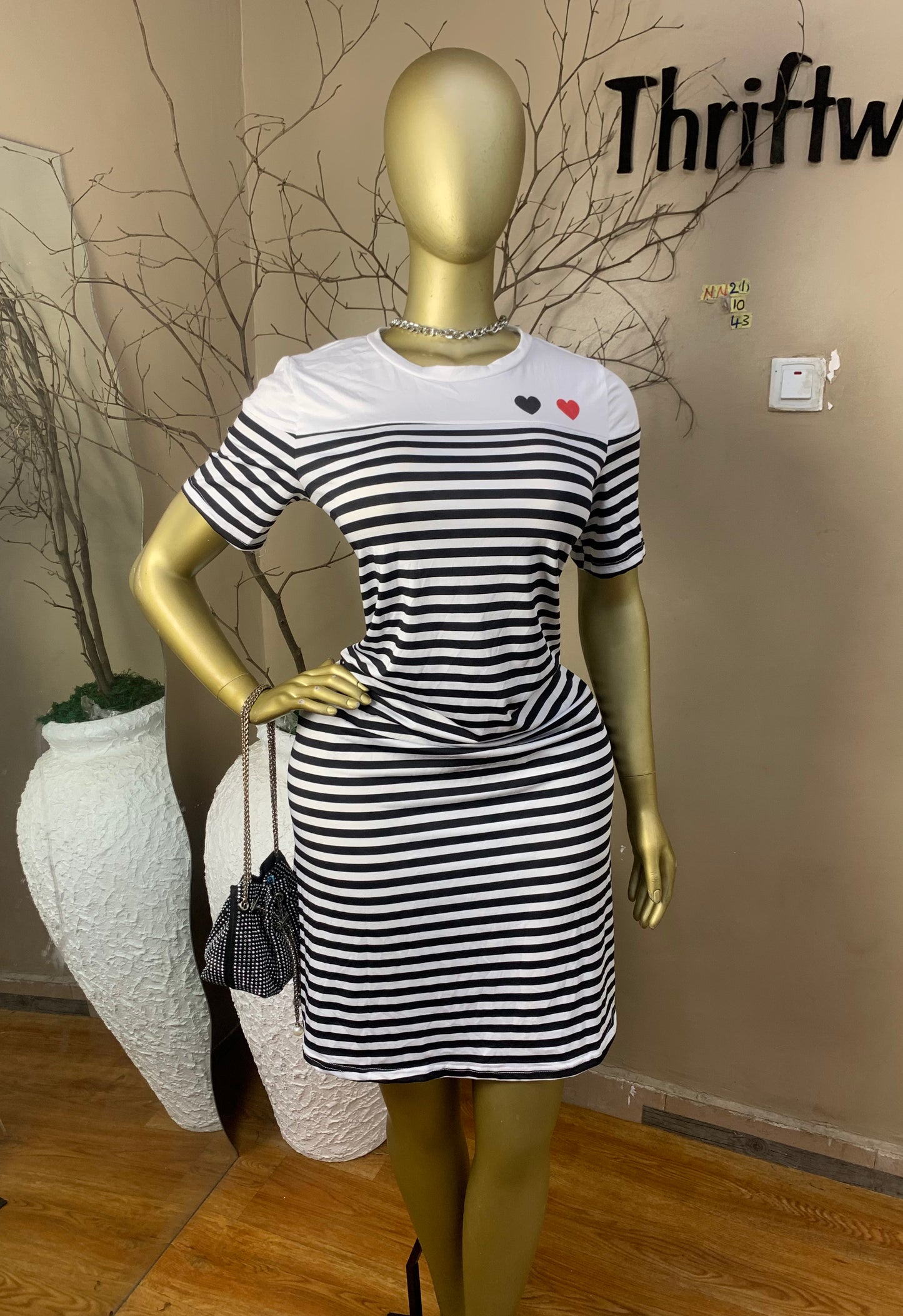 SIZE8,10&12 NN21 Length43)Free dress)