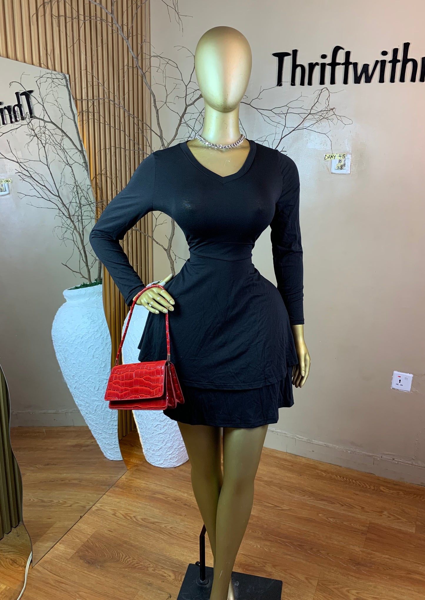 SIZE10 DRAY43 BLACK DRESS Length38