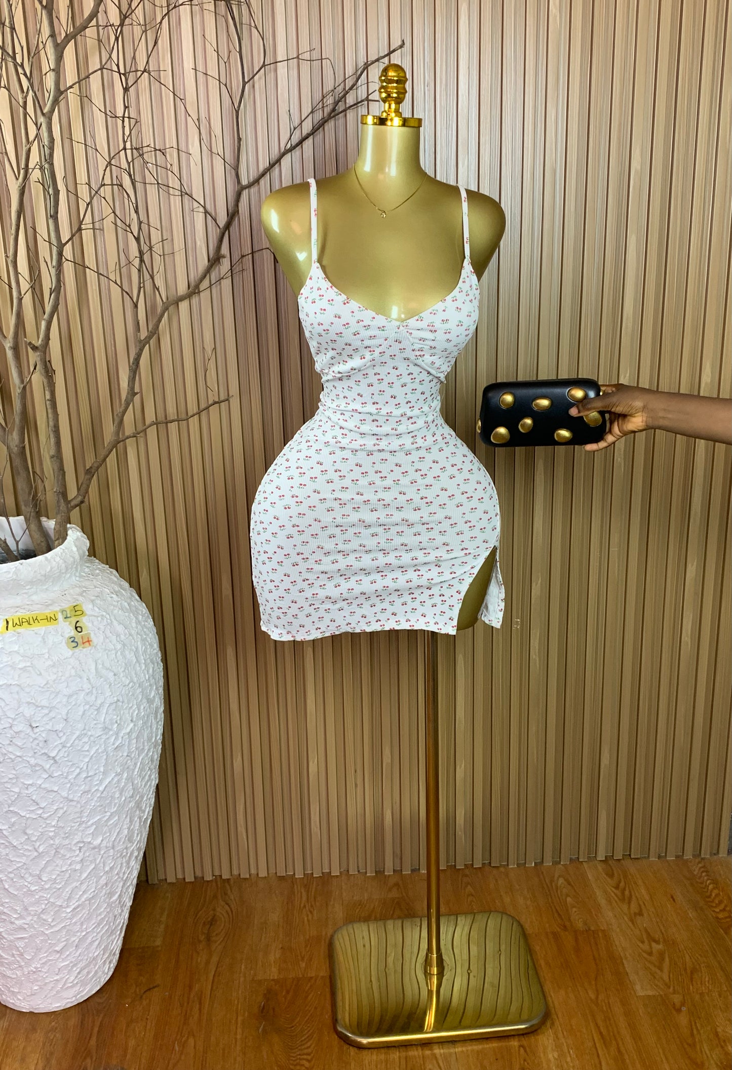 1WALK-IN25 SIZE6 Length34 dress