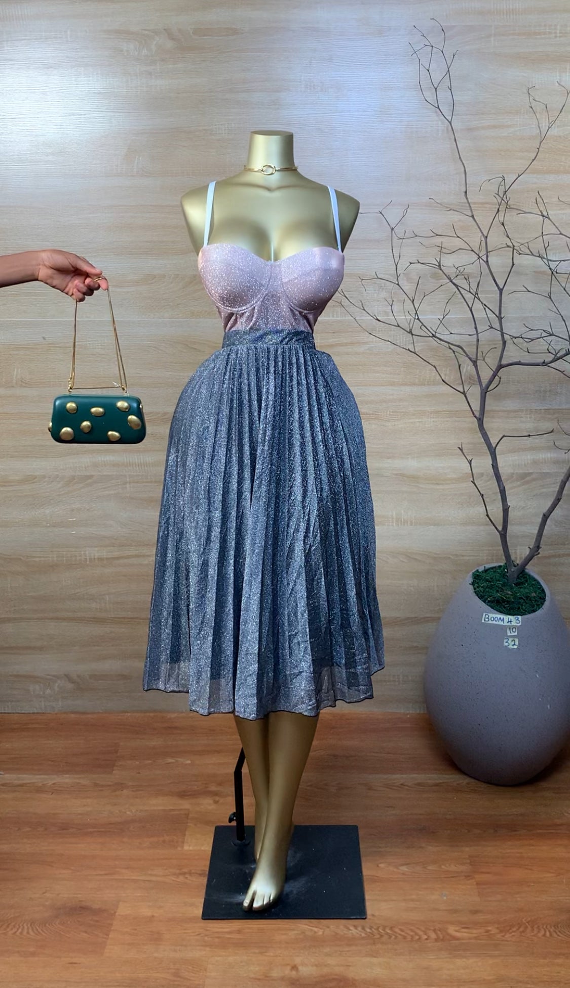 SIZE10 BOOM48 Skirt Length32