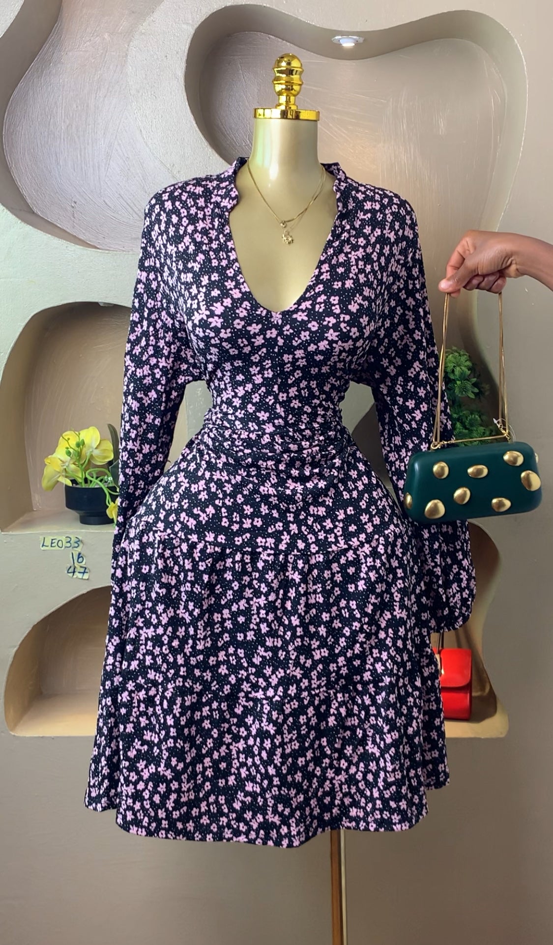 LEO33 FLORAL DRESS SIZE16 Length47
