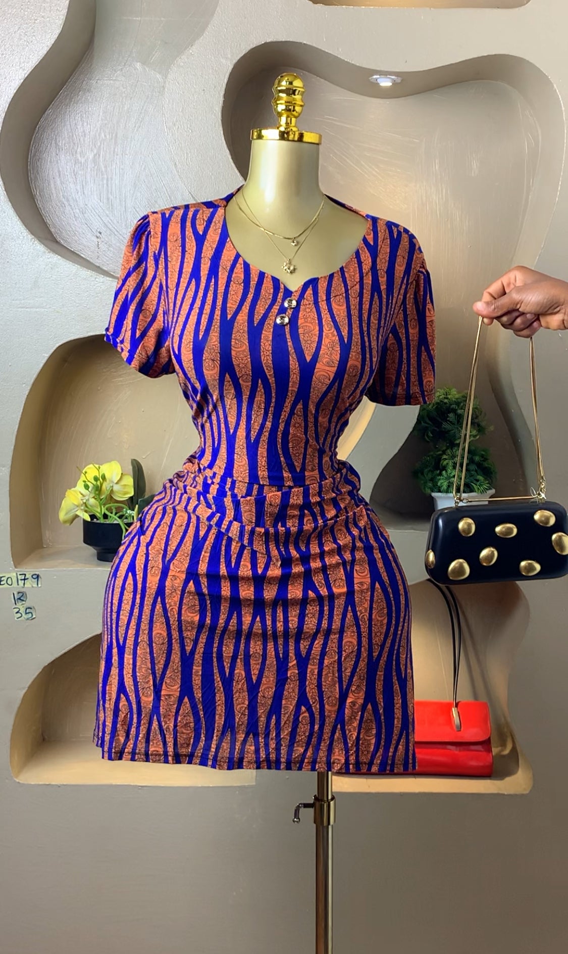 LEO179  DRESS SIZE12 Length35