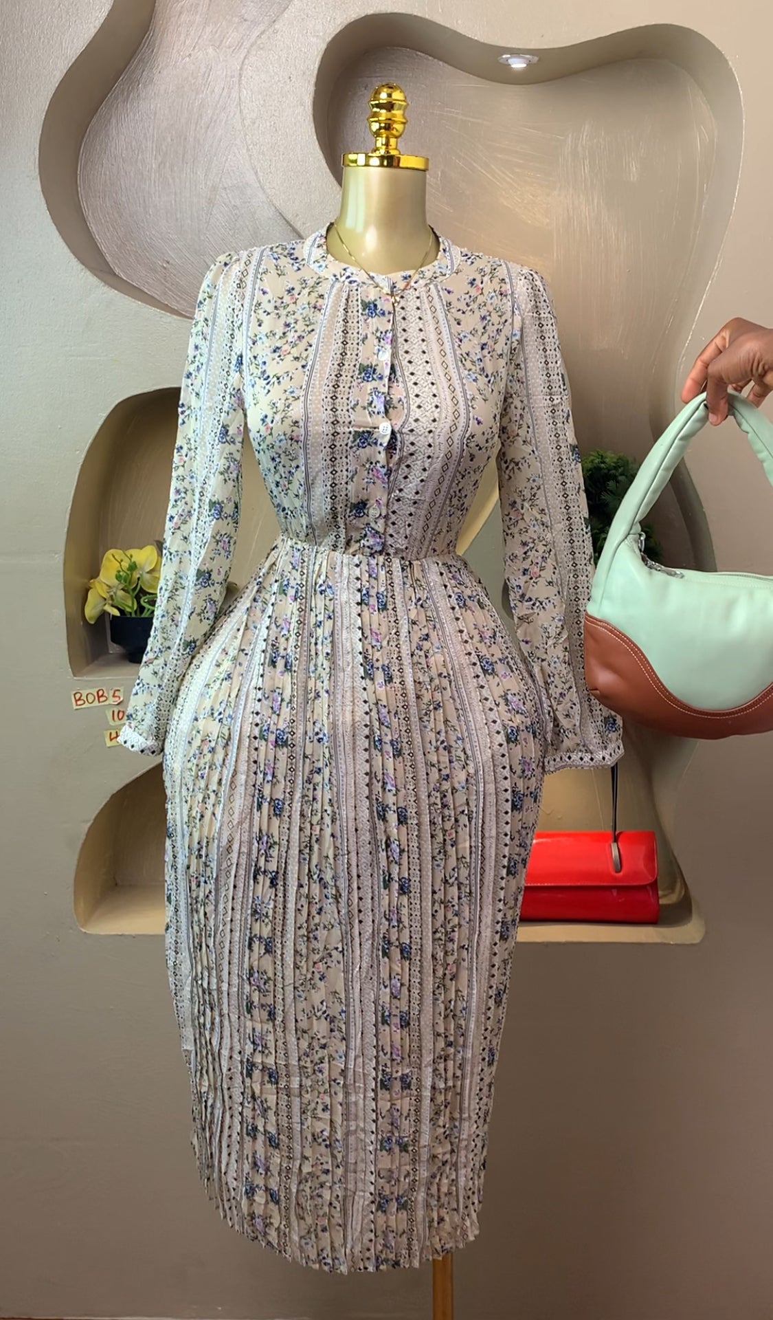 BOB5 SIZE10 DRESS Length49