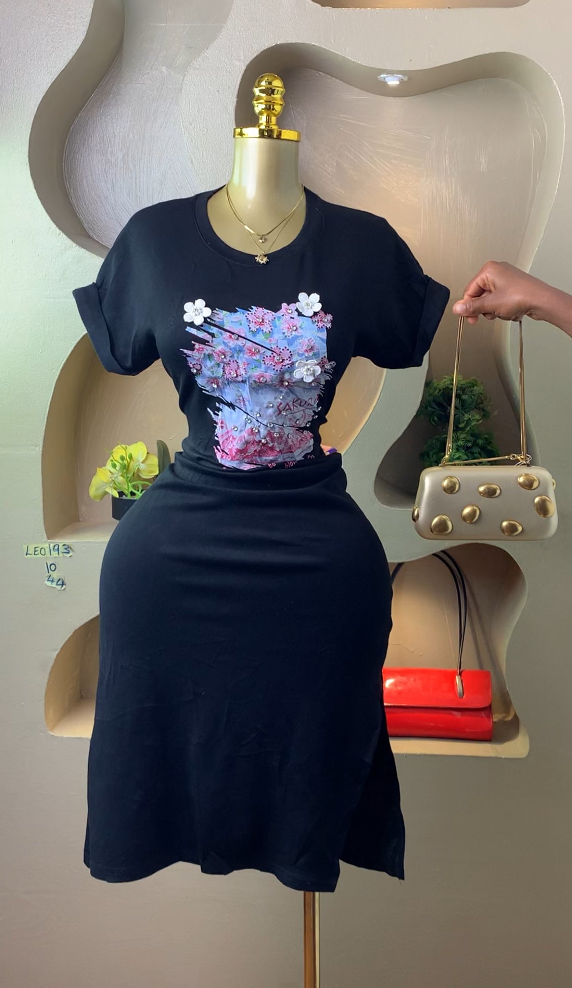 LEO193 BLACK DRESS SIZE10 Length44