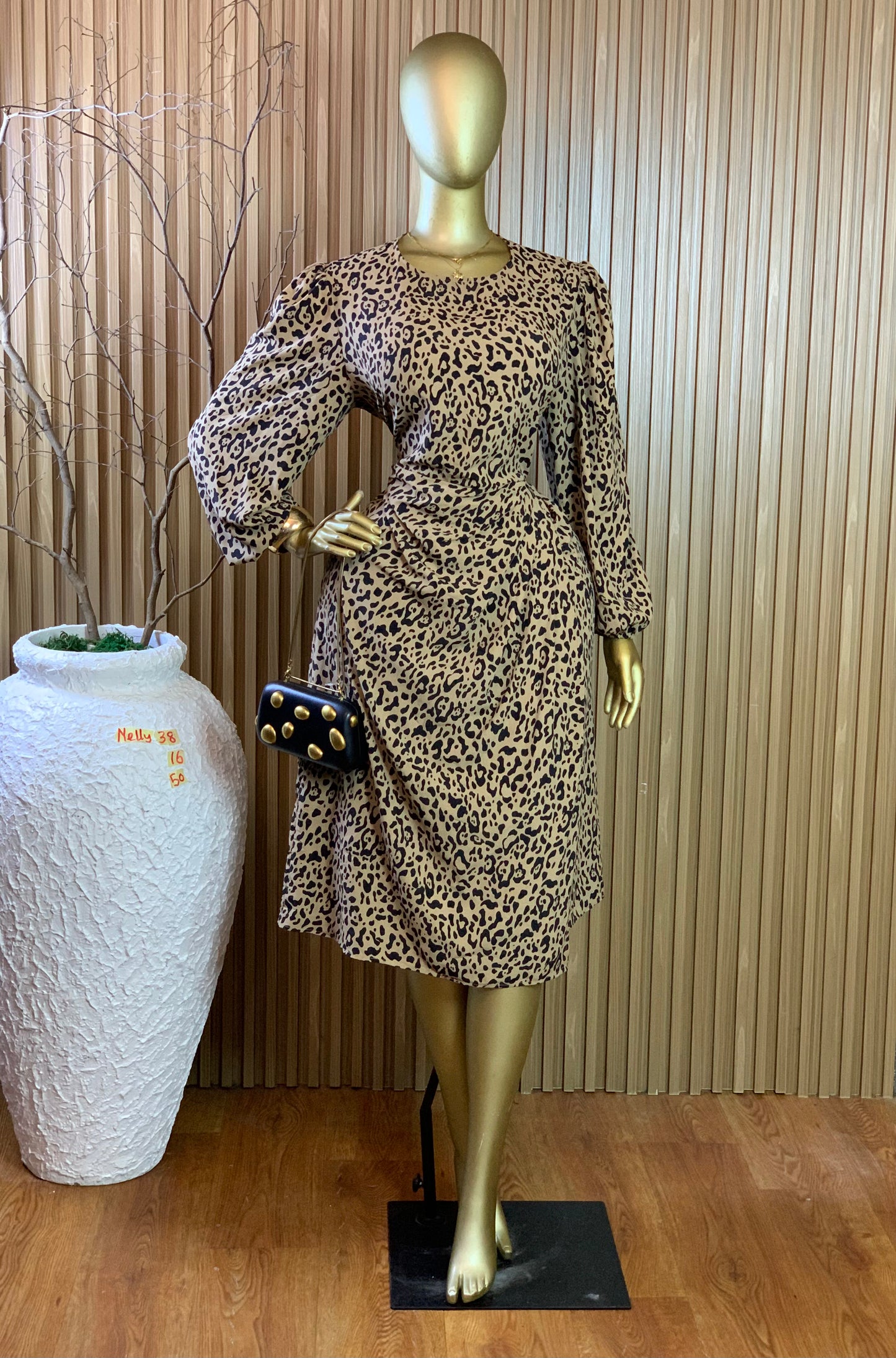 NELLY38 SIZE16 Length50