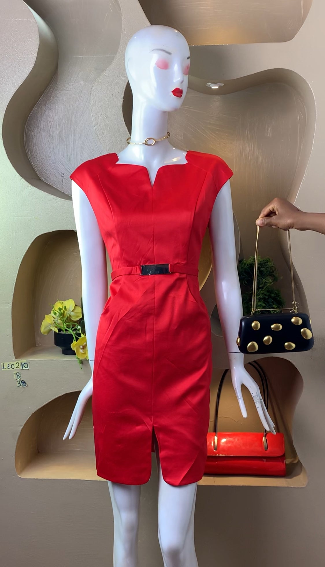 LEO210 RED DRESS SIZE8 Length38