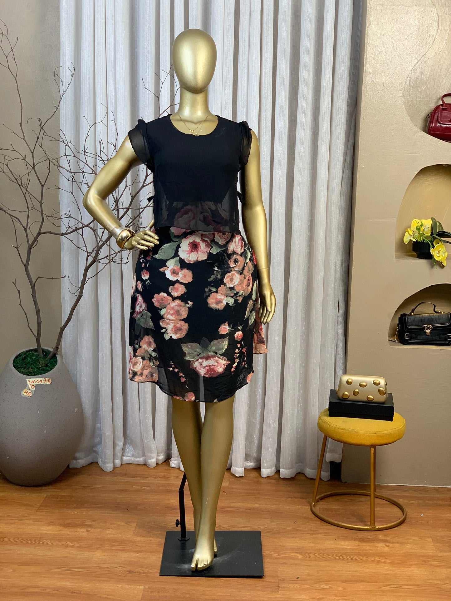SASSY75 SIZE10 Black floral DRESS Length46