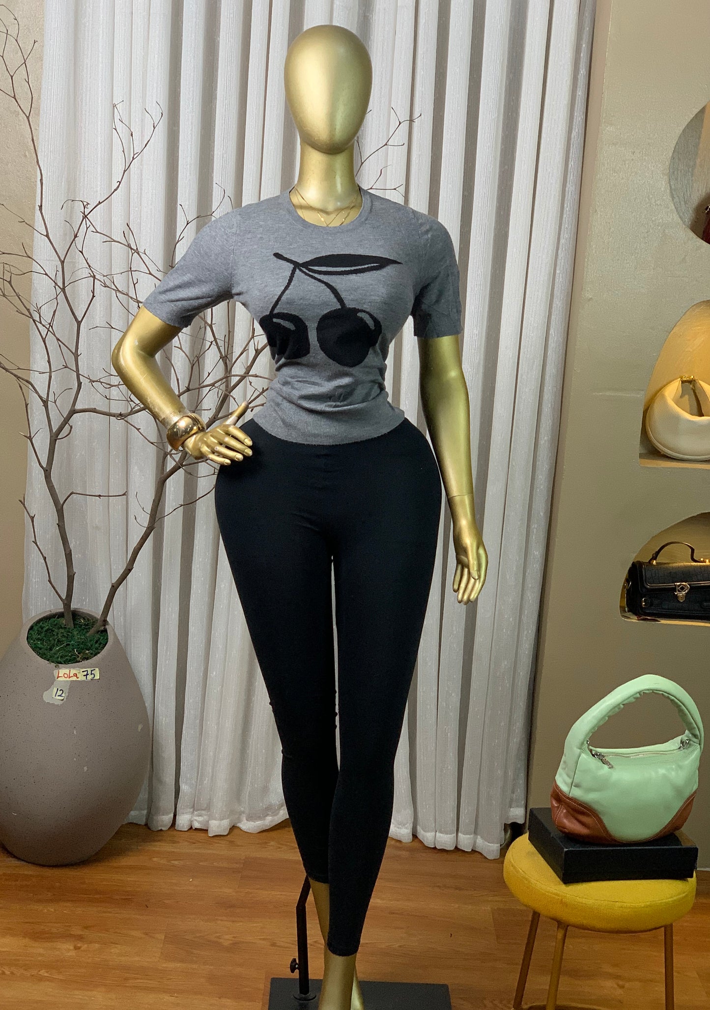 LOLA75 SIZE12 grey top