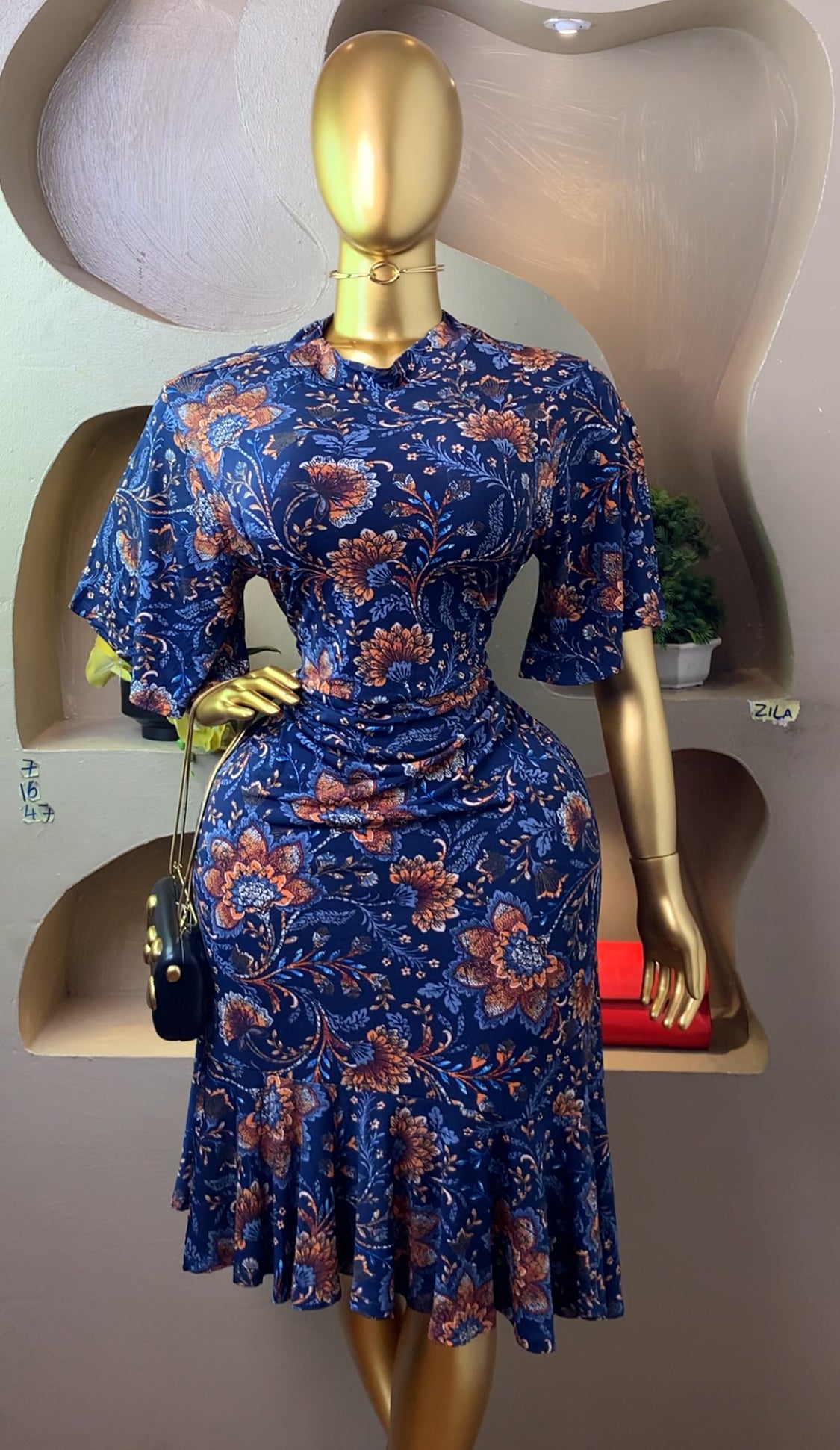 ZILA7 FLORAL DRESS SIZE16 Length41