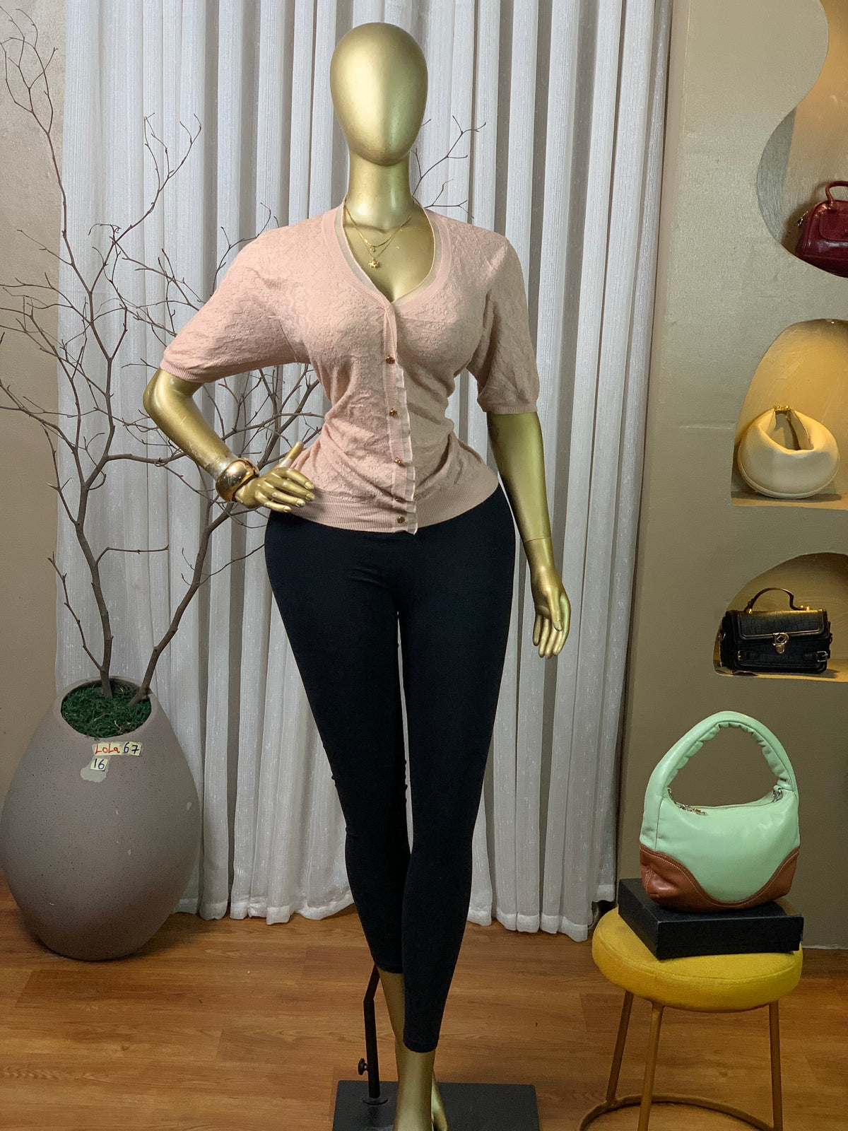 LOLA67 SIZE16 Top only