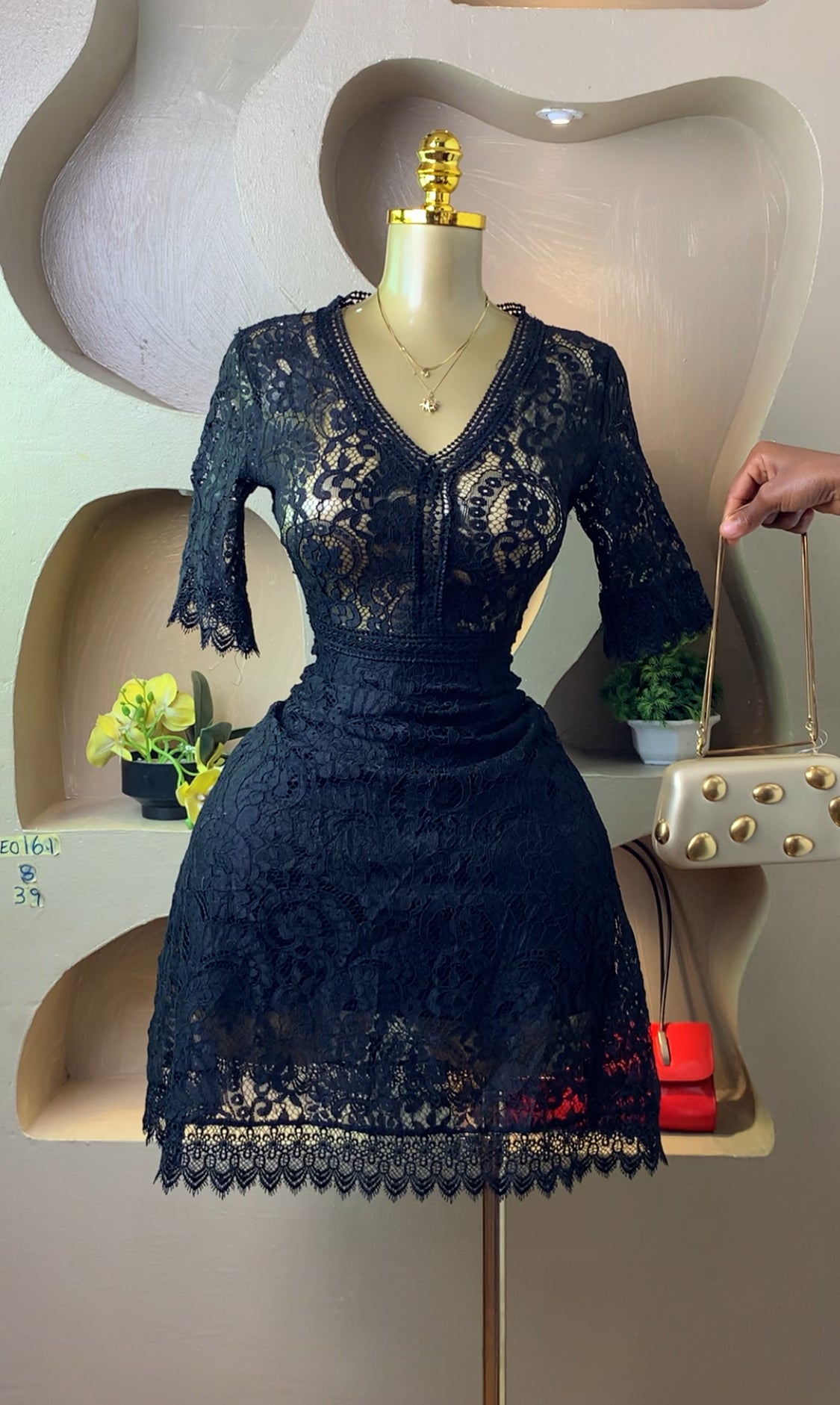 LEO161 BLACK DRESS SIZE8 Length39