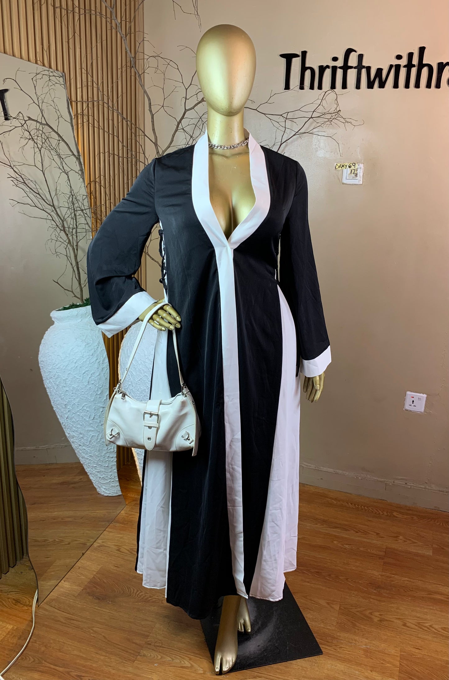 SIZE12 DRAY69 WHITE&BLACK JACKET Length56(Little stain)