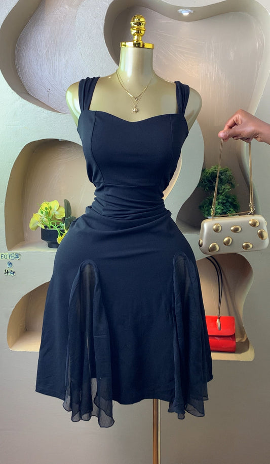 LEO153 BLACK DRESS SIZE8 Length44