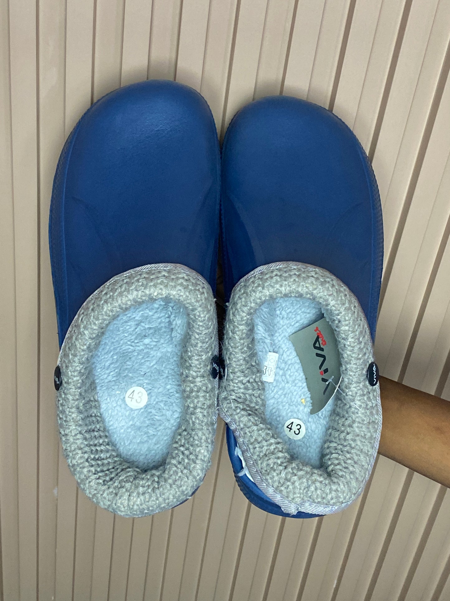 SIZE43 Crocs 38