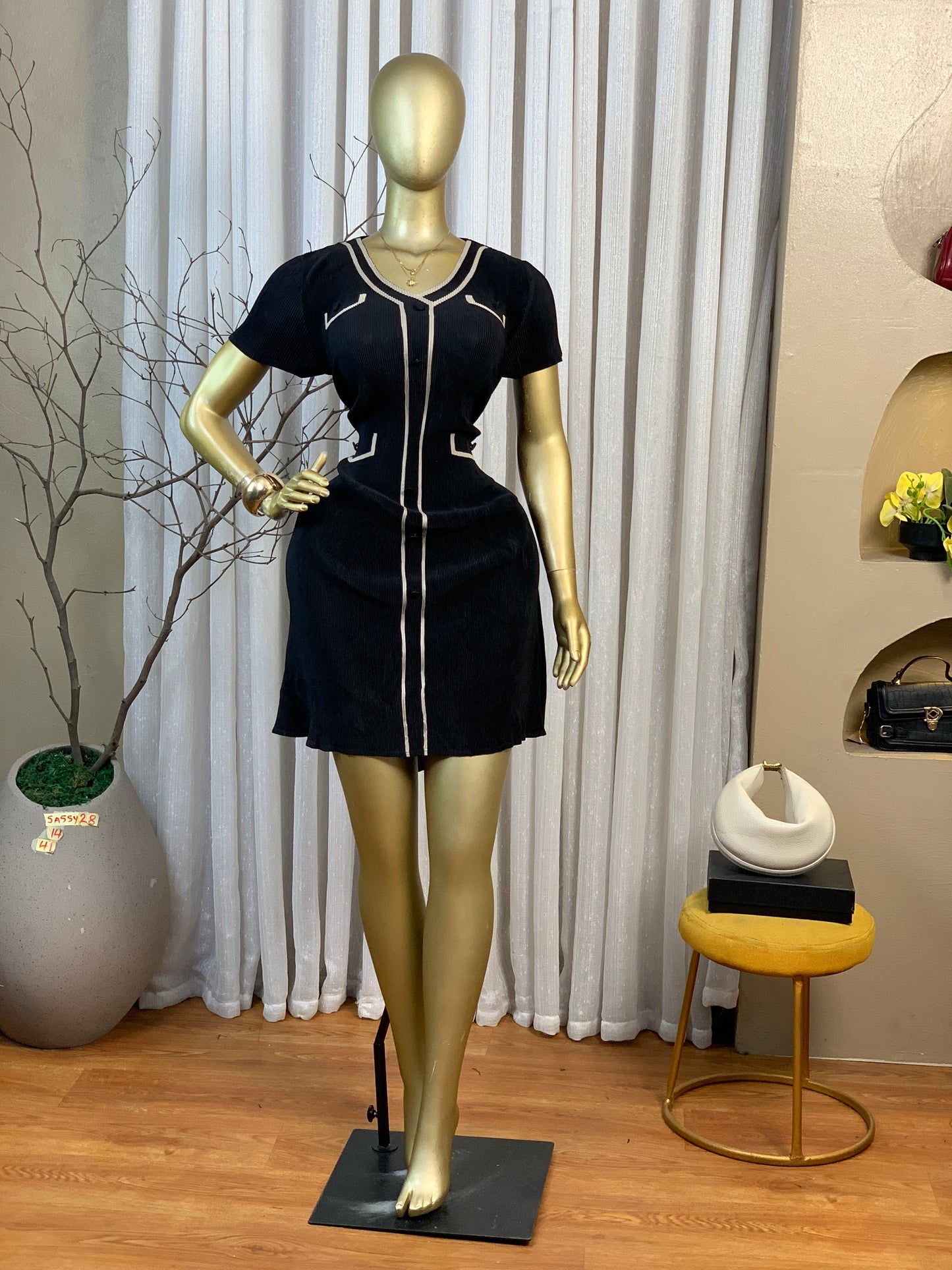SASSY28 SIZE14 Black DRESS Length41