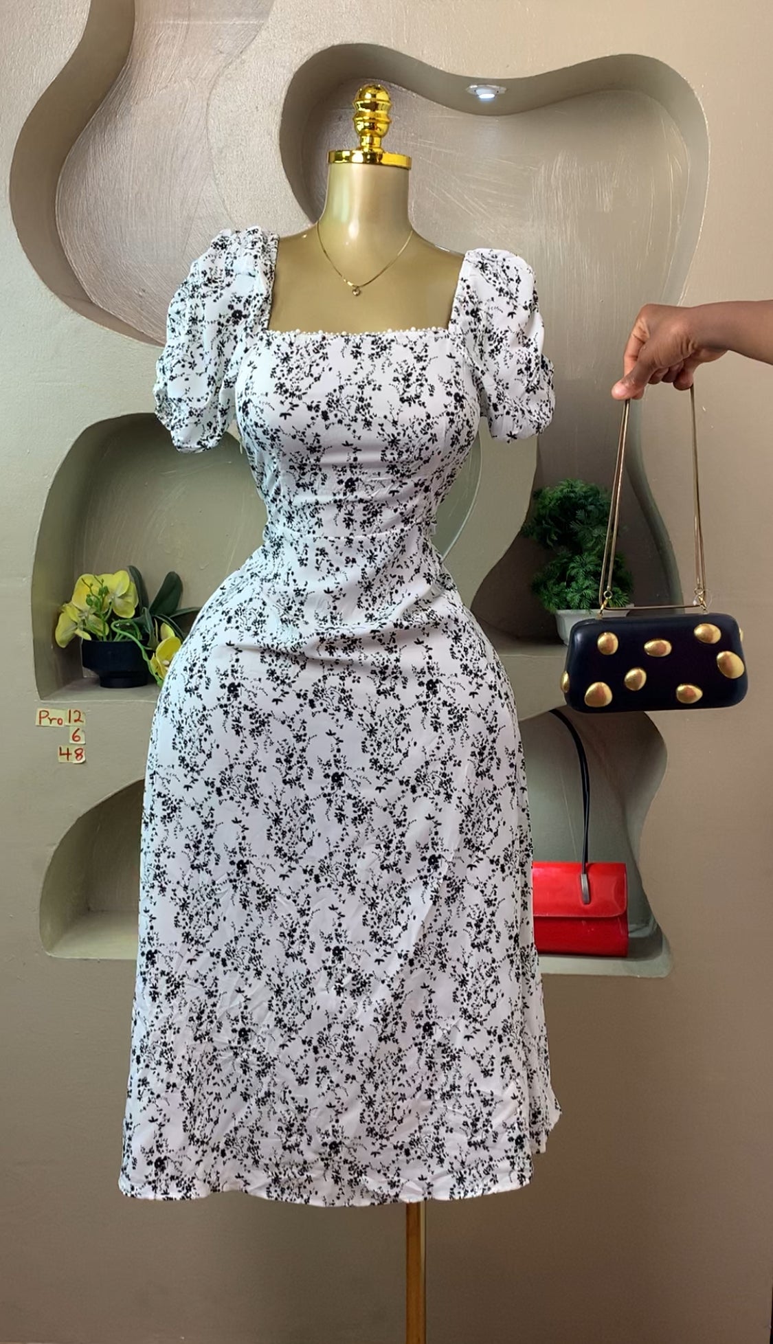 PRO12 SIZE6 White&black DRESS Length48
