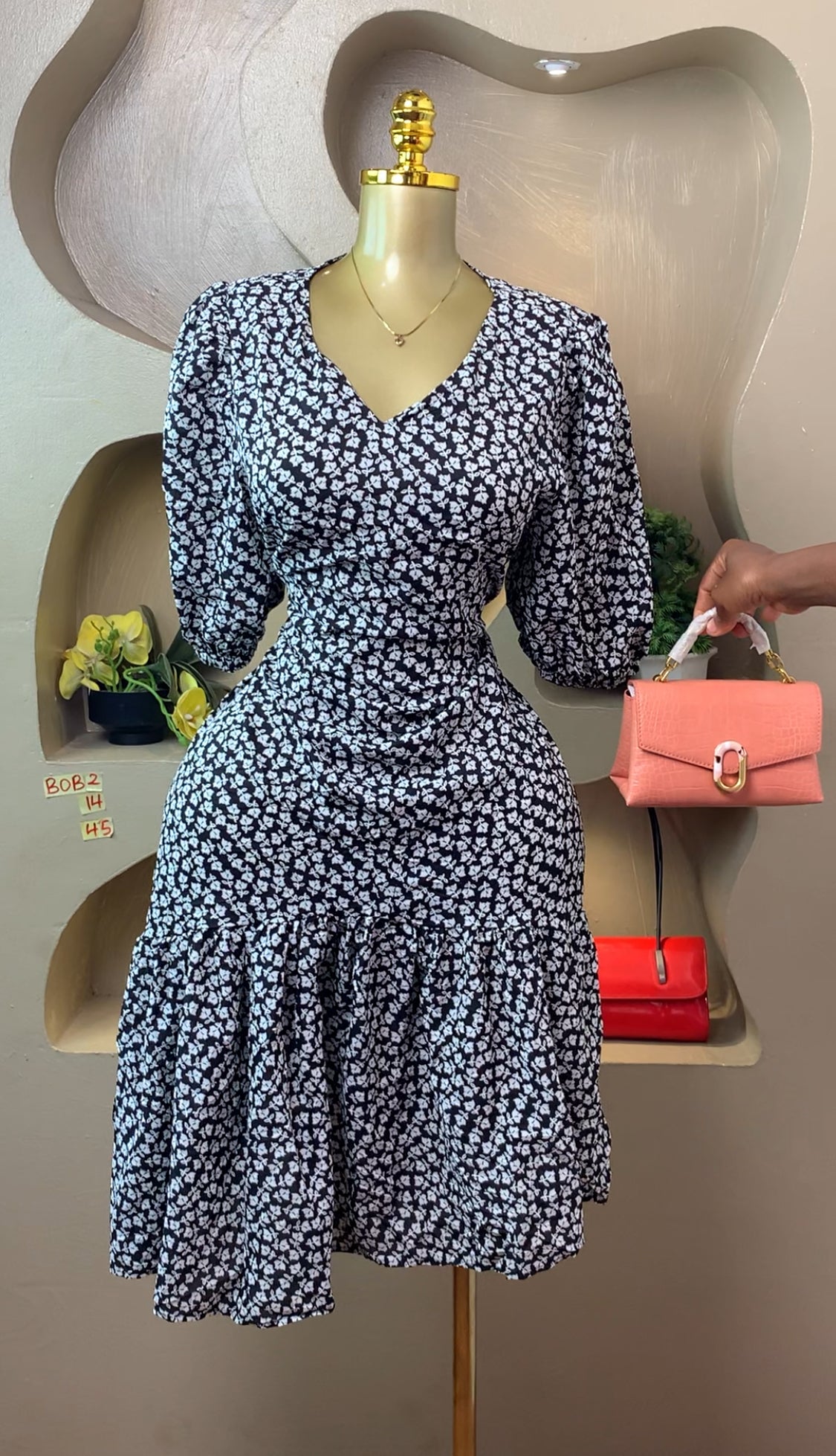 BOB2 SIZE14 Black&white DRESS Length45