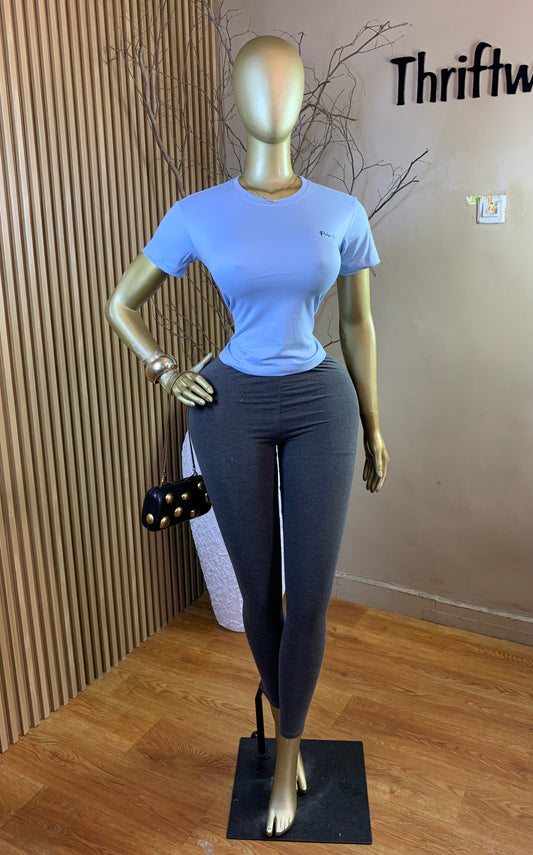 2BASIC TEE11 SIZE10 Brand new