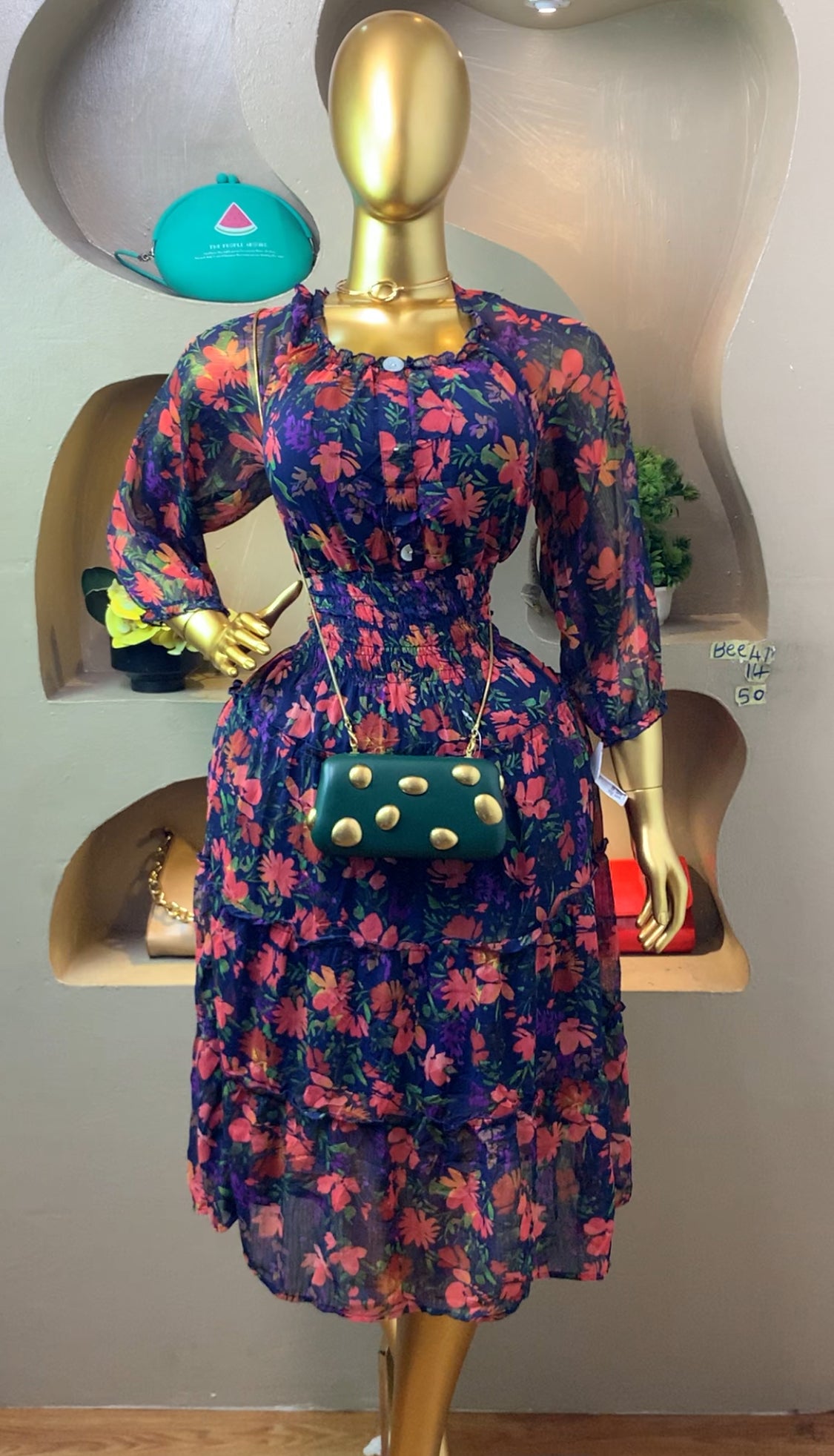 SIZE14 BEE41 Length50 (floral)