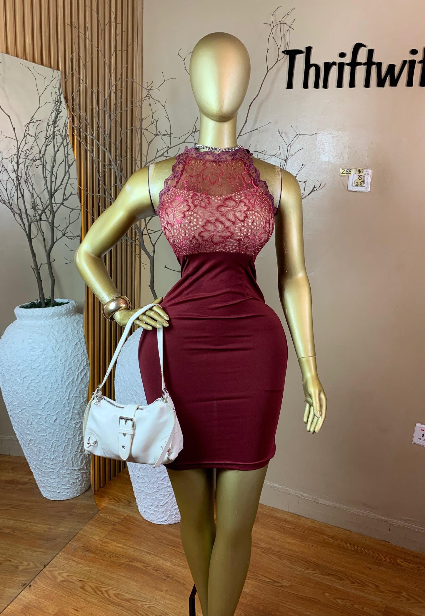 ZEE111 BURGUNDY DRESS SIZE6 Length38