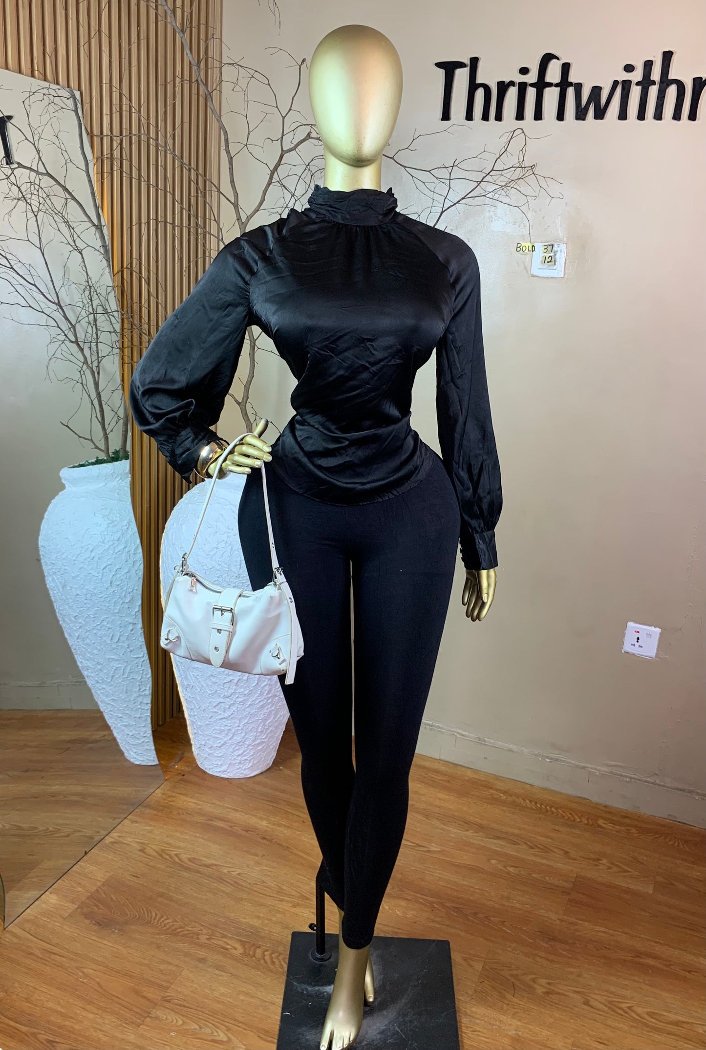 SIZE12 BOLD37 BLACK TOP