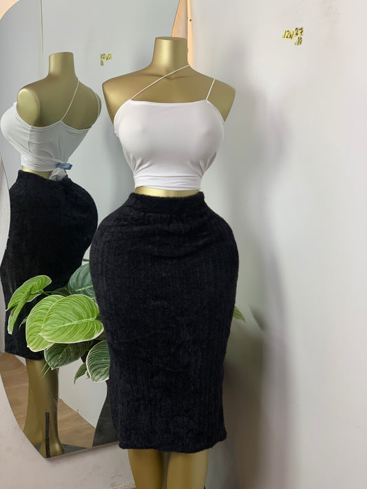 SIZE10 12W27 (skirt only)