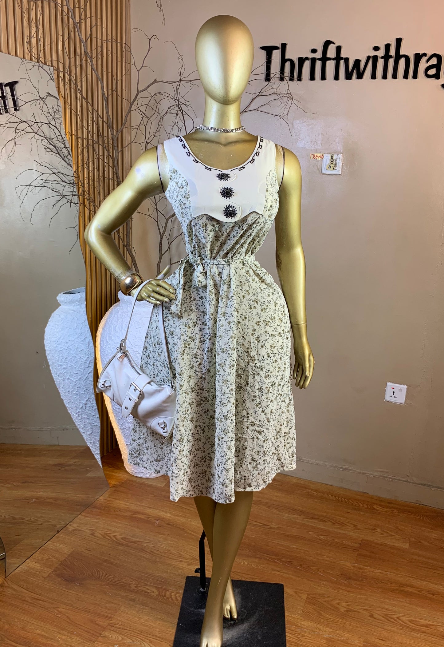 TREND8 SIZE8 Length47 chiffon dress