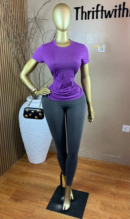2Basic tee41 SIZE8 Brand new
