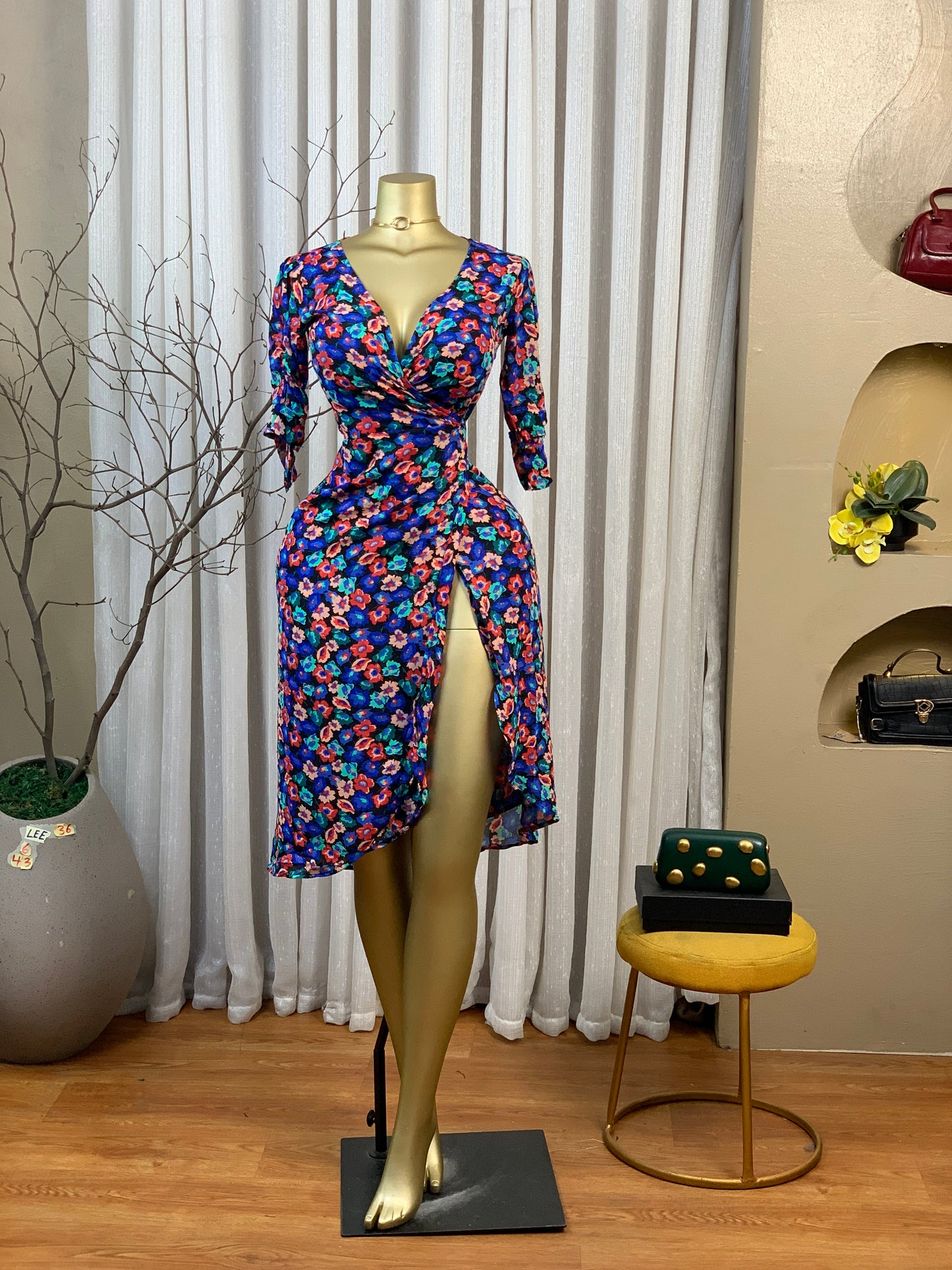 LEE36 SIZE6 Floral wrap DRESS Length43