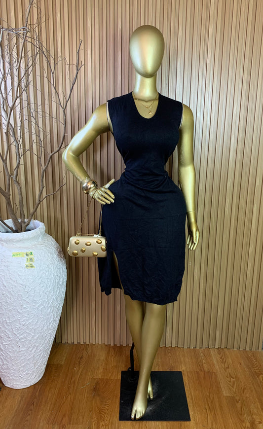 NINI62 SIZE18 Length47 black dress
