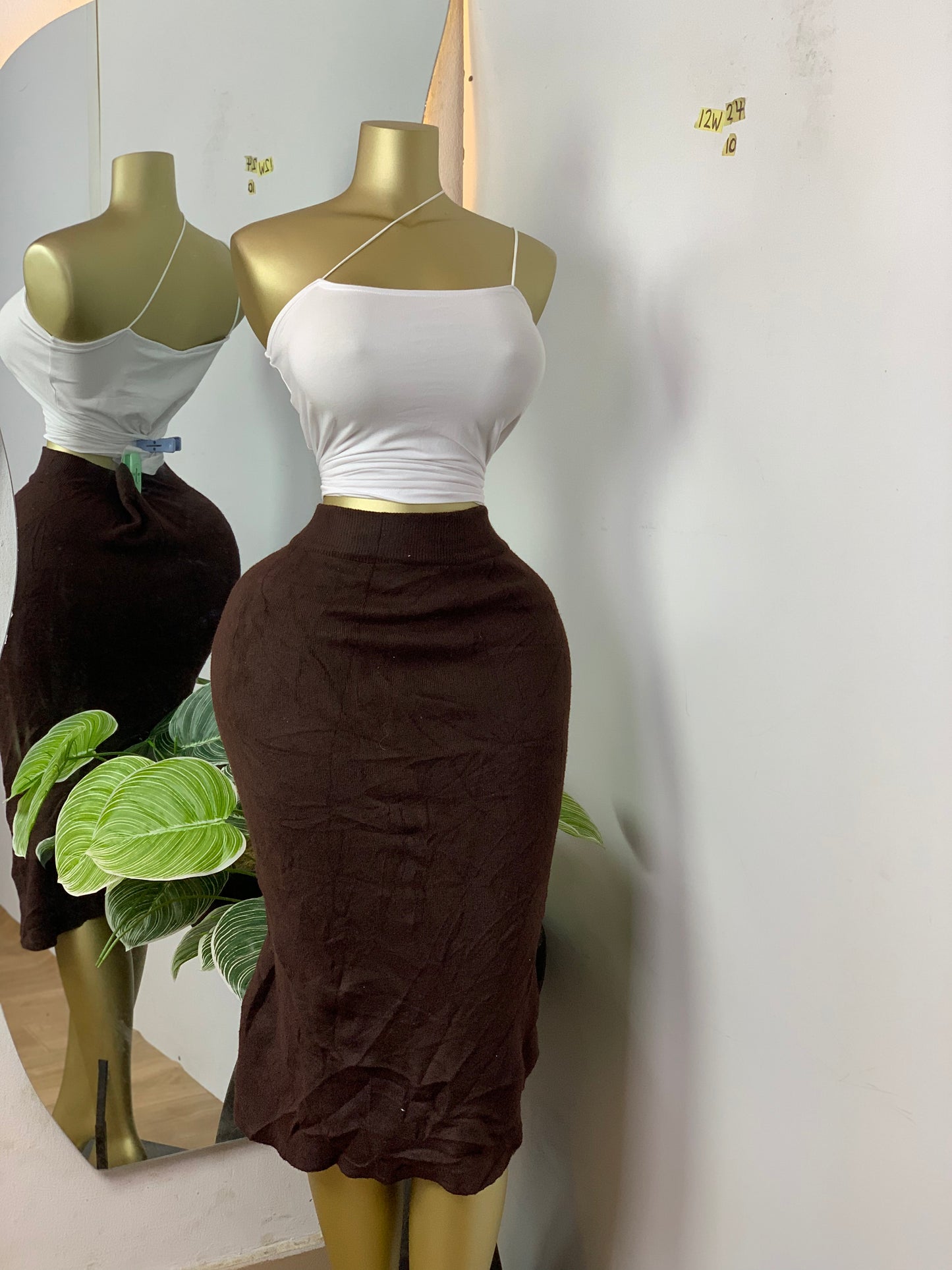 SIZE10 12W24 (skirt only)