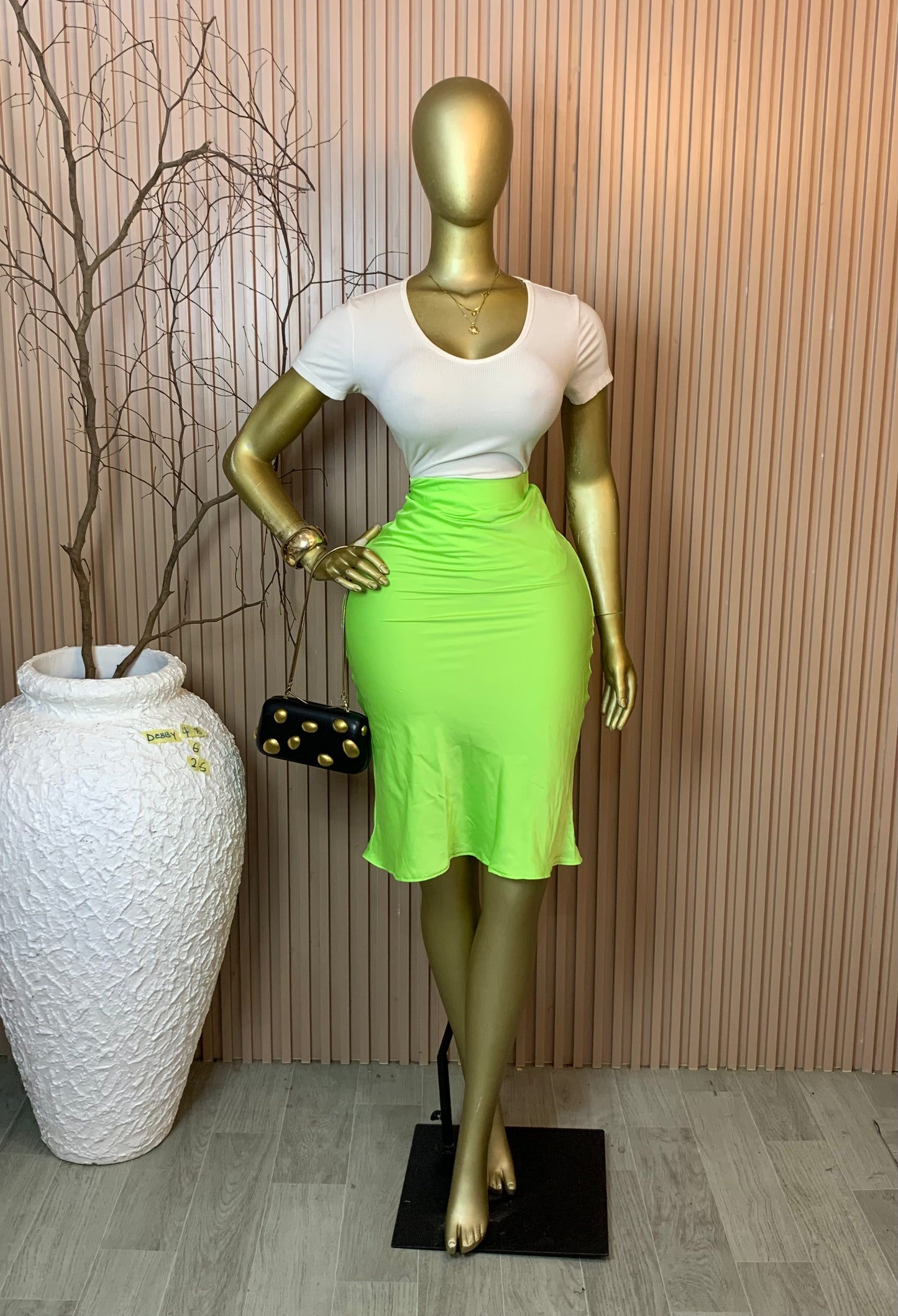 DEBBY48 SIZE6 Length26 Skirt only