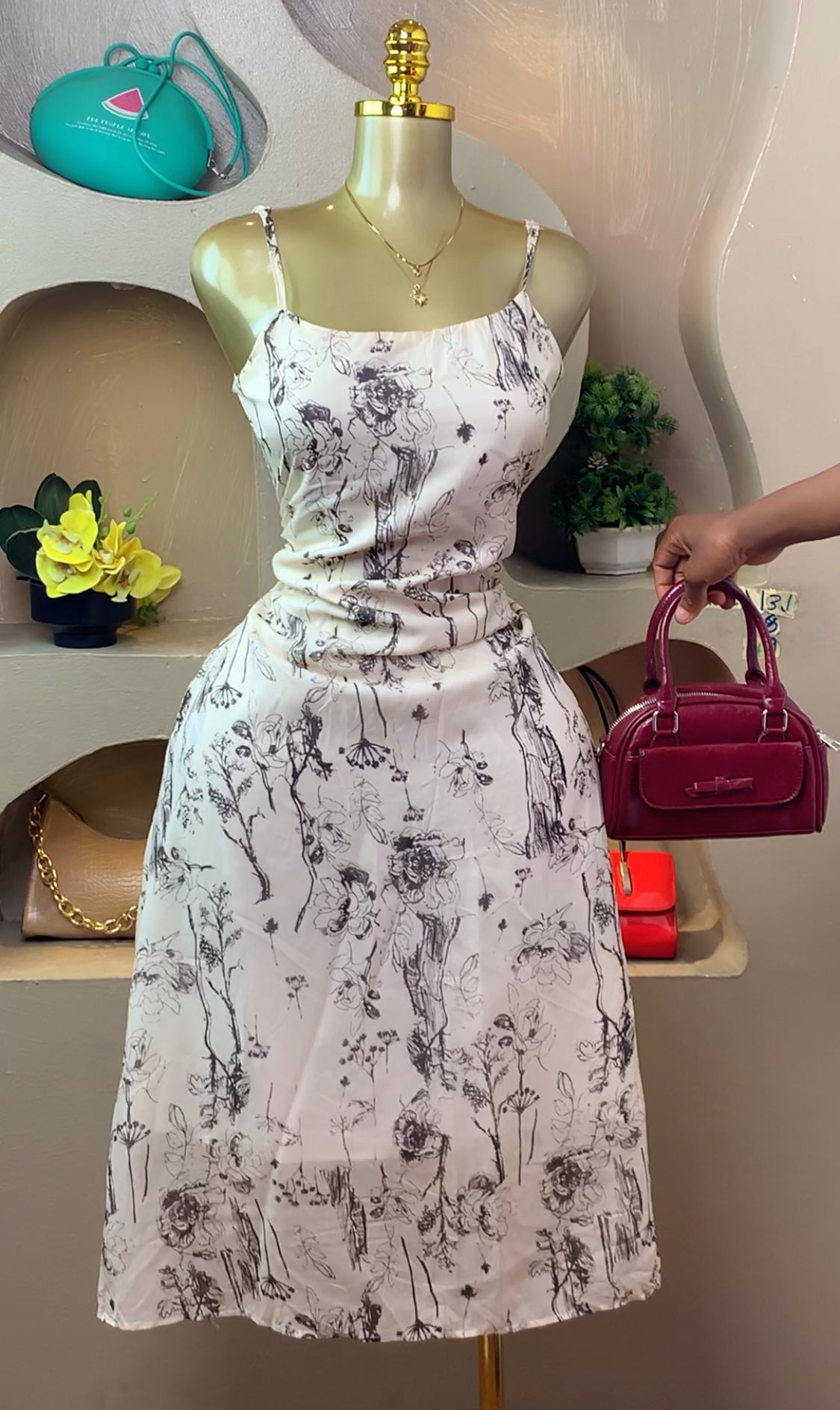 SIZE8 MUNCH131 Length49 (little stain)
