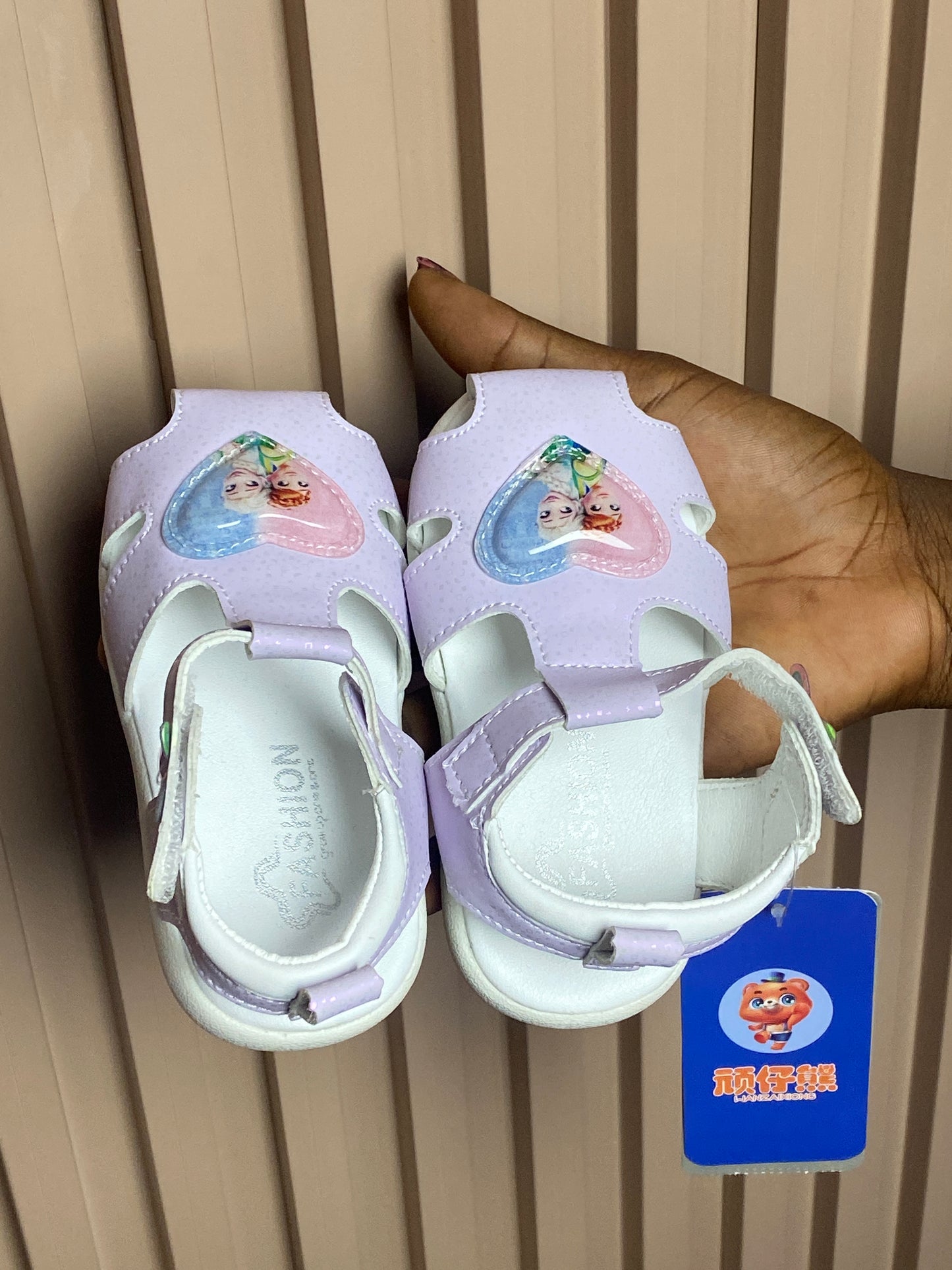 SIZE18  sandal  17