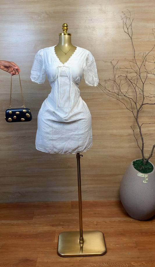 SIZE10 ZOOM51 white dress Length39