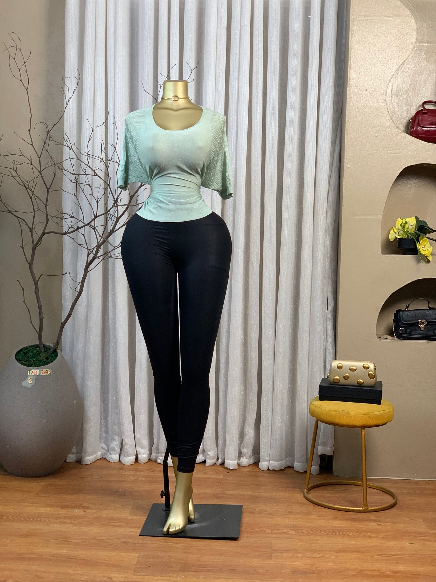 TAB67 SIZE12 TOP