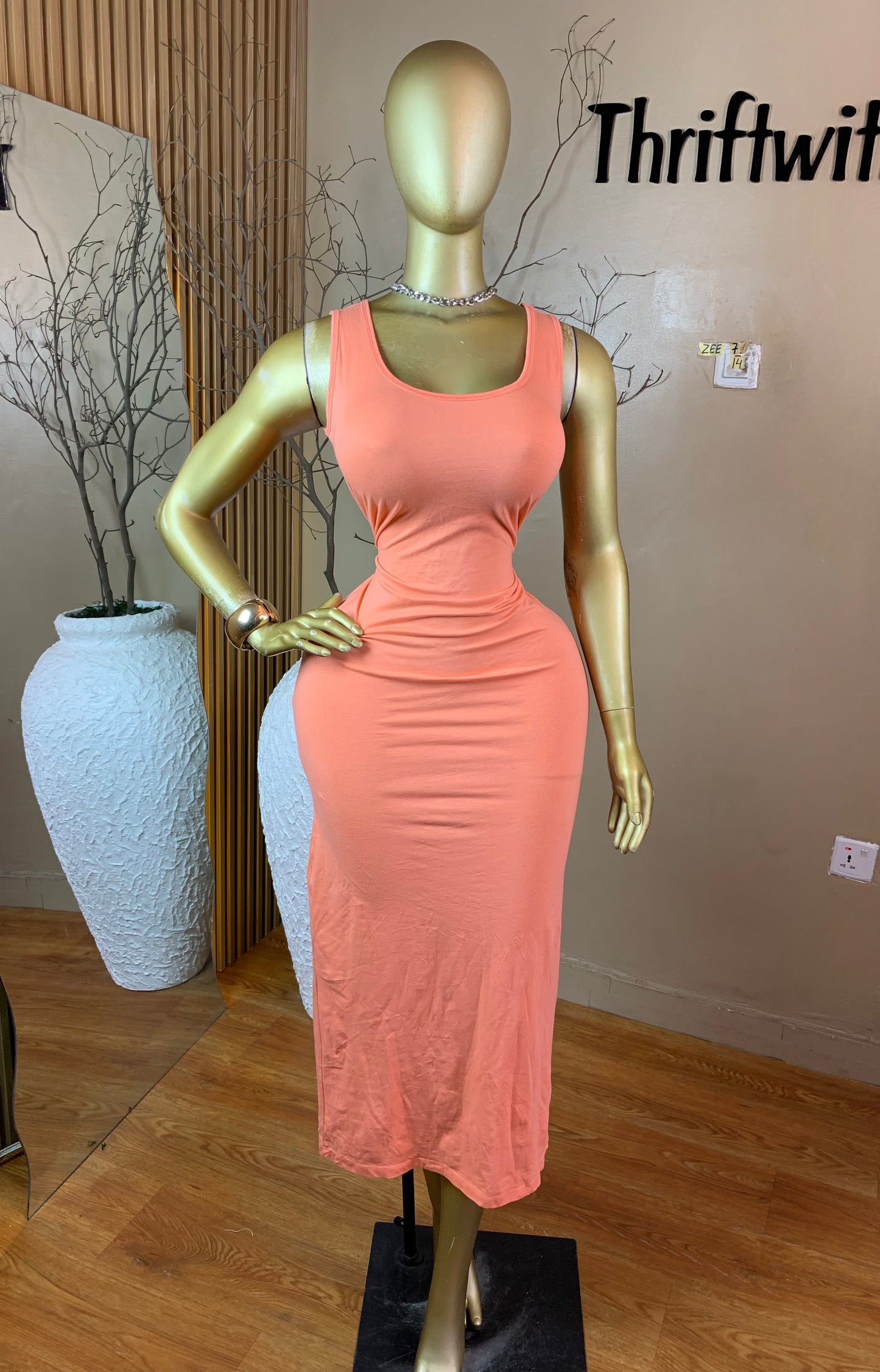 ZEE71 PEACH DRESS SIZE14