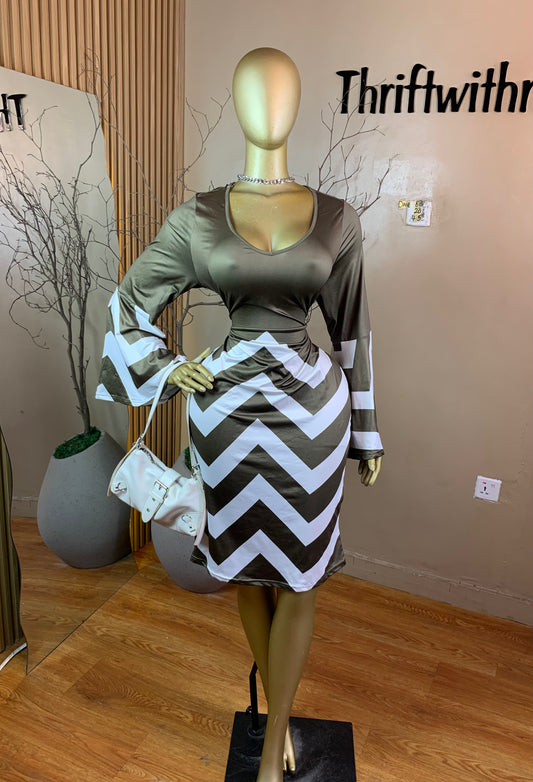 DAVE83 OLIVE GREEN&WHITE  DRESS SIZE20 Length45