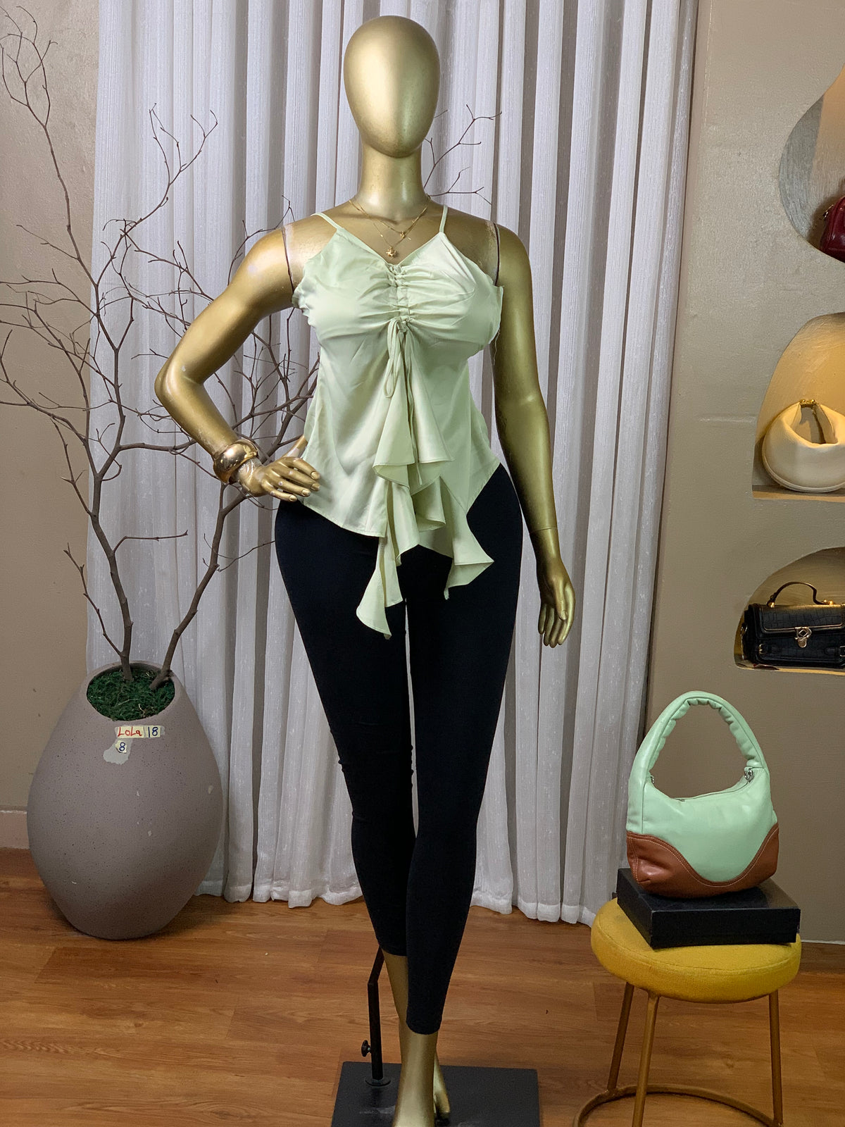 LOLA18 SIZE6  top only Little stain