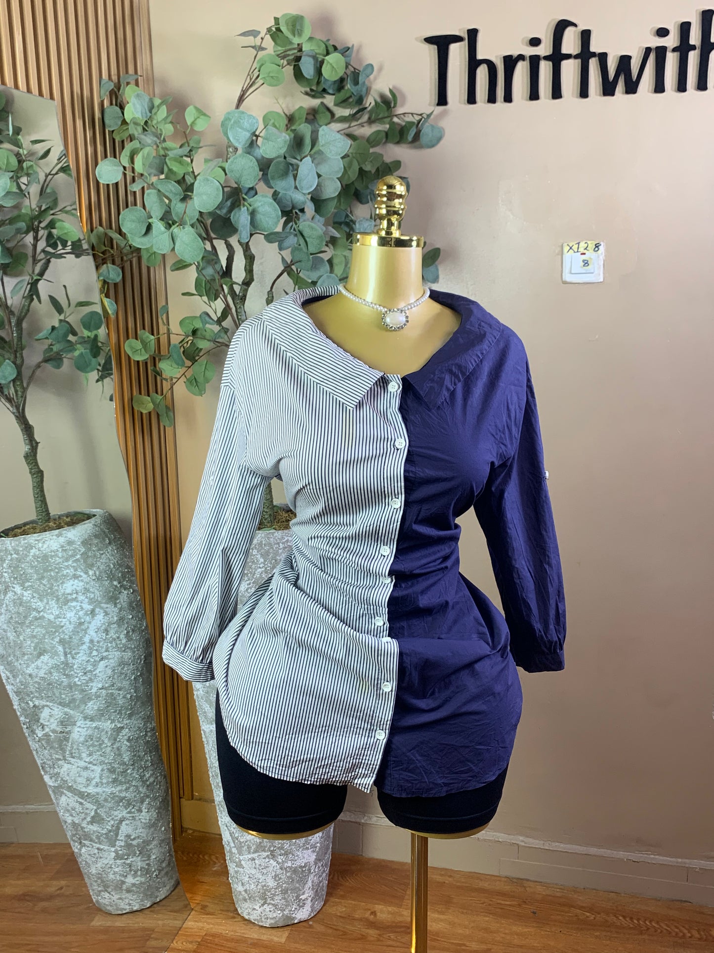 SIZE8 XI28(Top only)