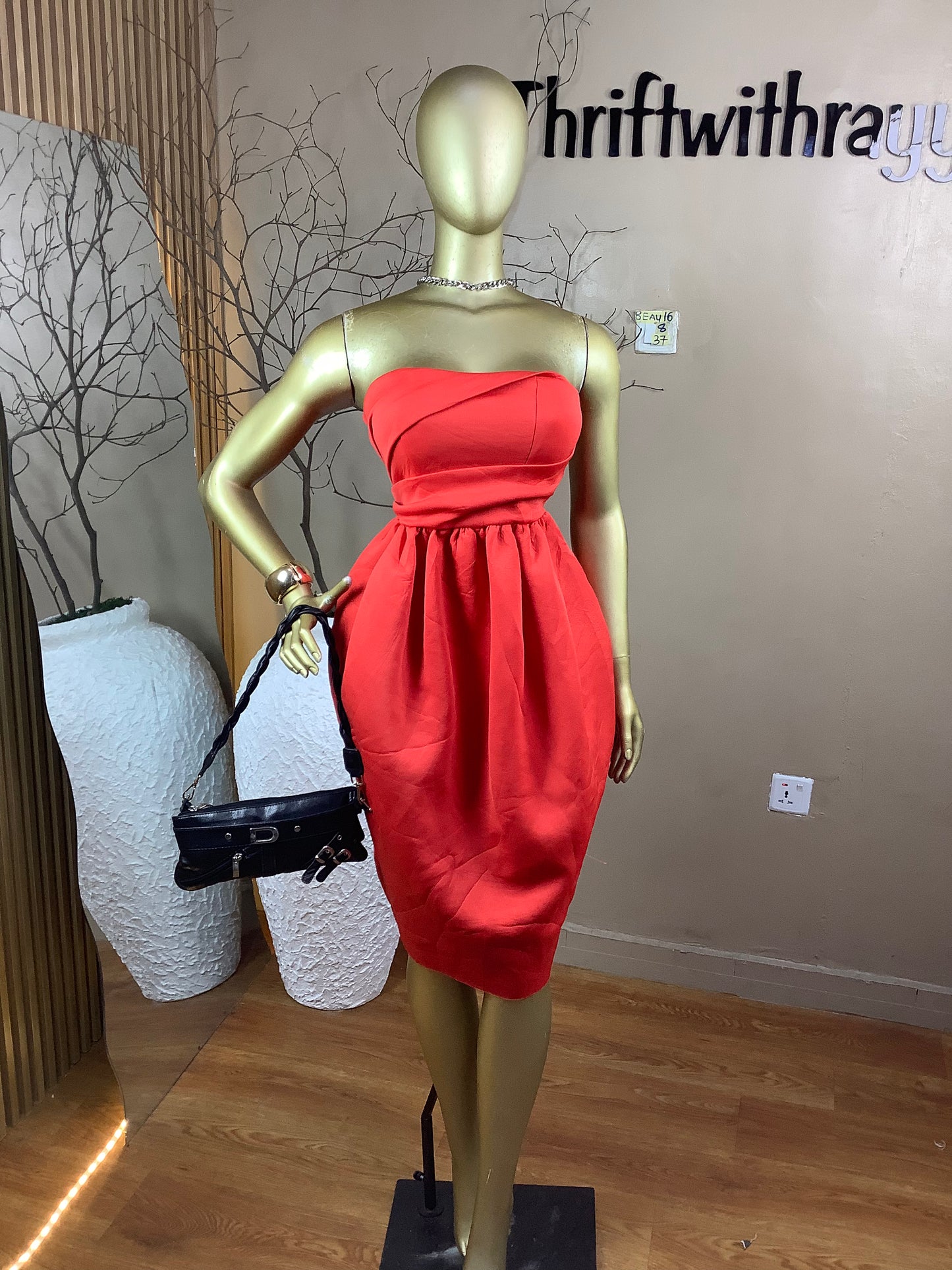 SIZE8 Beau16 Length37