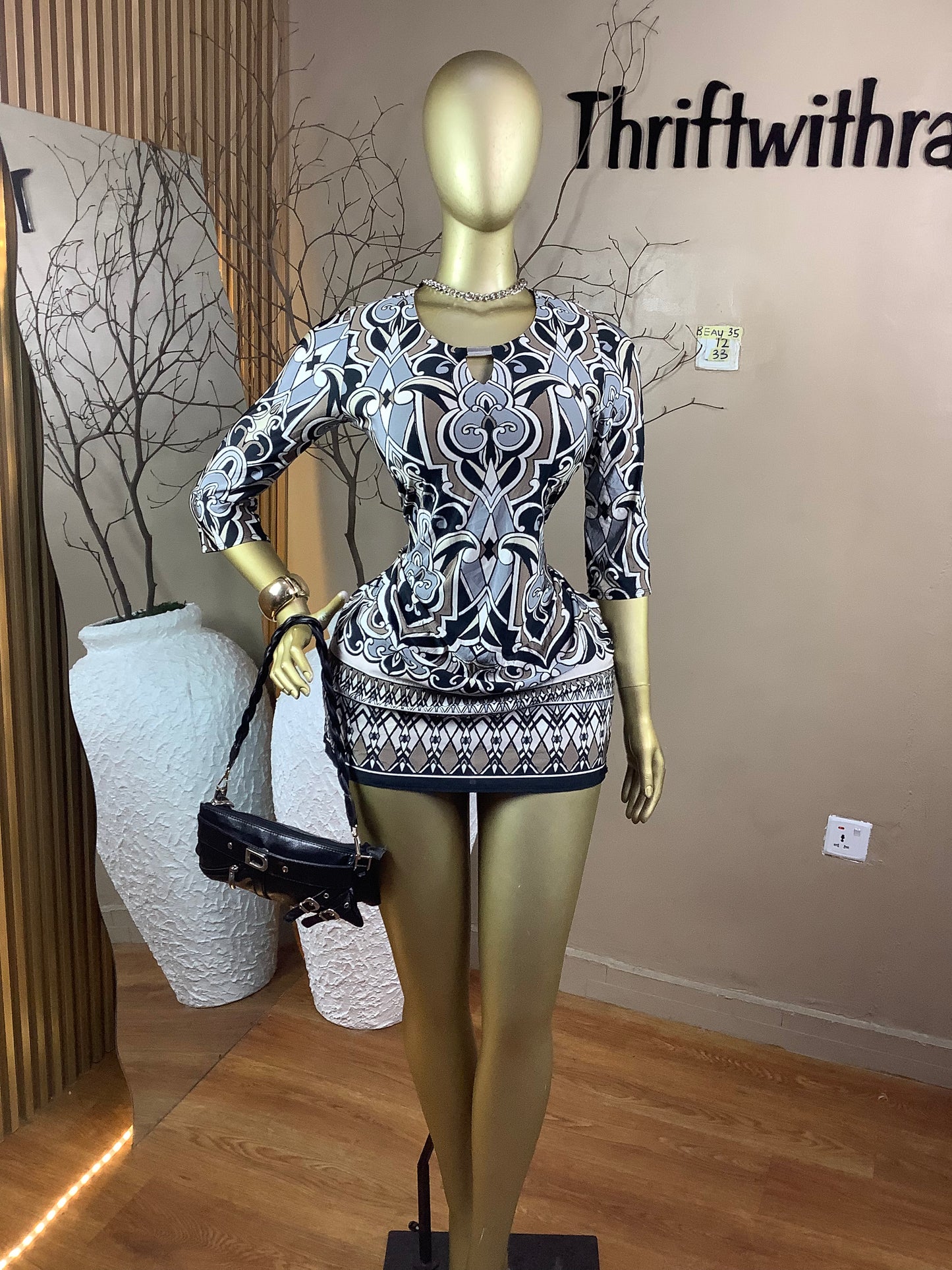 SIZE12 Beau35 Length33