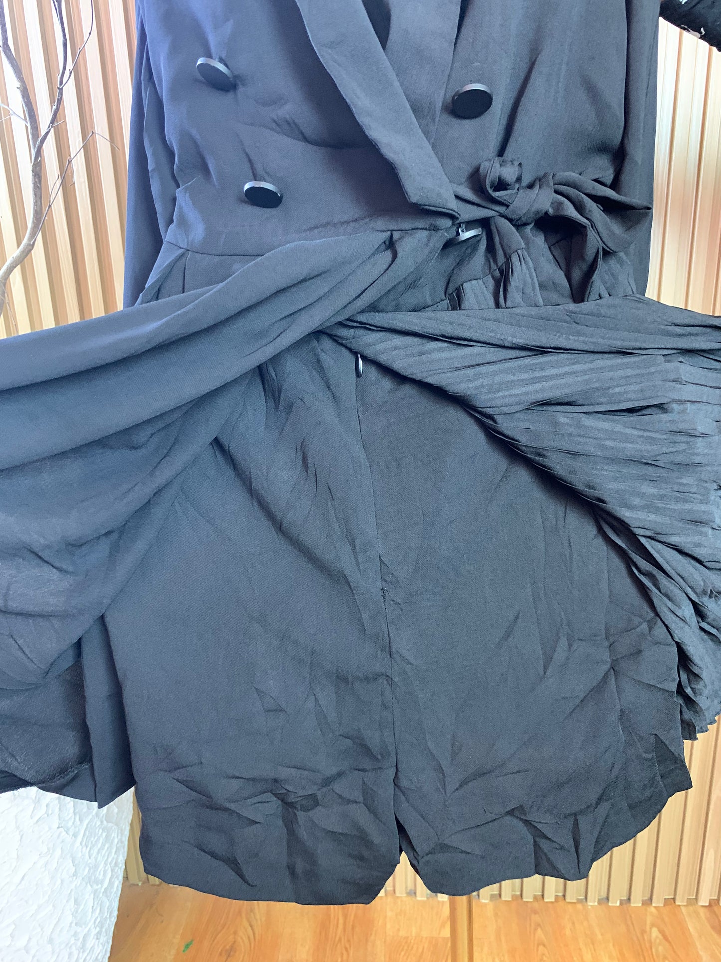 TOBI89 SIZE6 black Playsuit